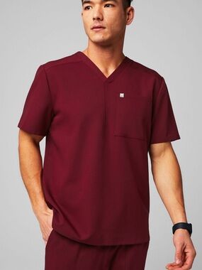 Fabletics Helix 1-Pocket Scrub Top